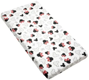 Baumwoll-Spannbetttuch für eine Kinderbettmatratze in der Größe 120×60 cm – kleiner Maus – little mouse