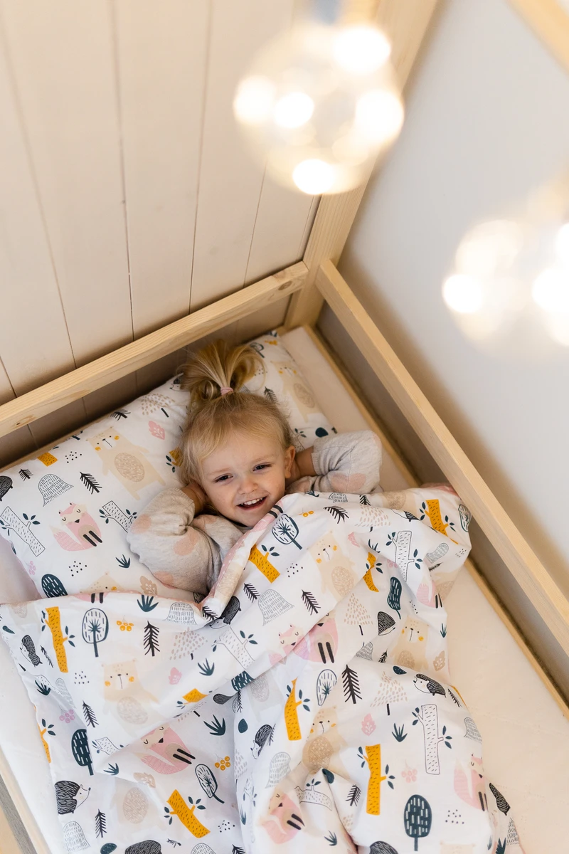 Baumwoll-Kleinkinderbettwäsche 2-teiliges Set mit Füllung, Kinderdecke 135×100 cm und Kissen 60×40 cm 4rest Bellochi 3